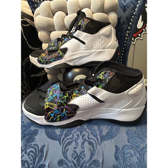 JORDAN ZION 2 'NOAH' Graffiti Strike White size 14.5/EU 45.5 - Picture 2 of 5